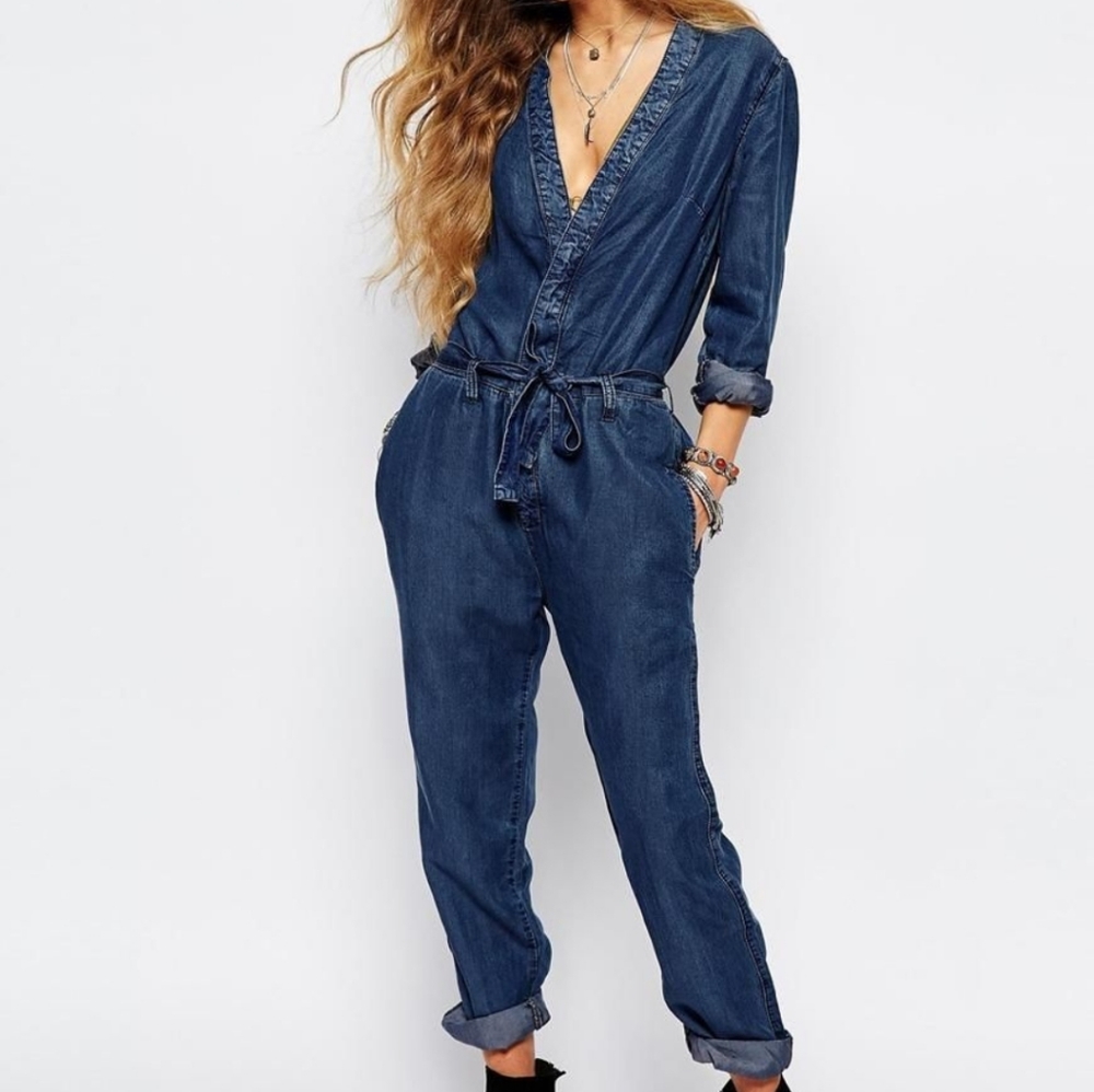 Free People Lou denim jumpsuit size 0